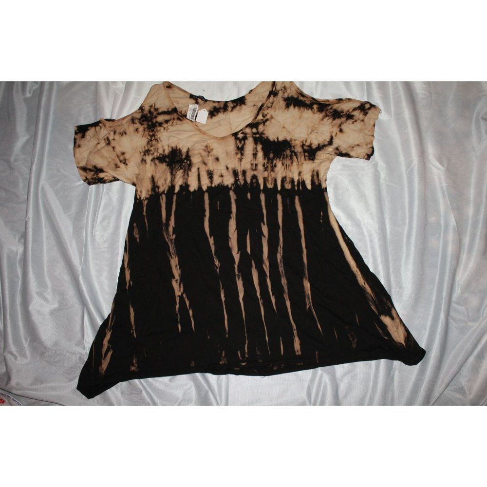 Urban X Black & Beige Acid Wash Cold Shoulder Tunic‎ Size 3XL